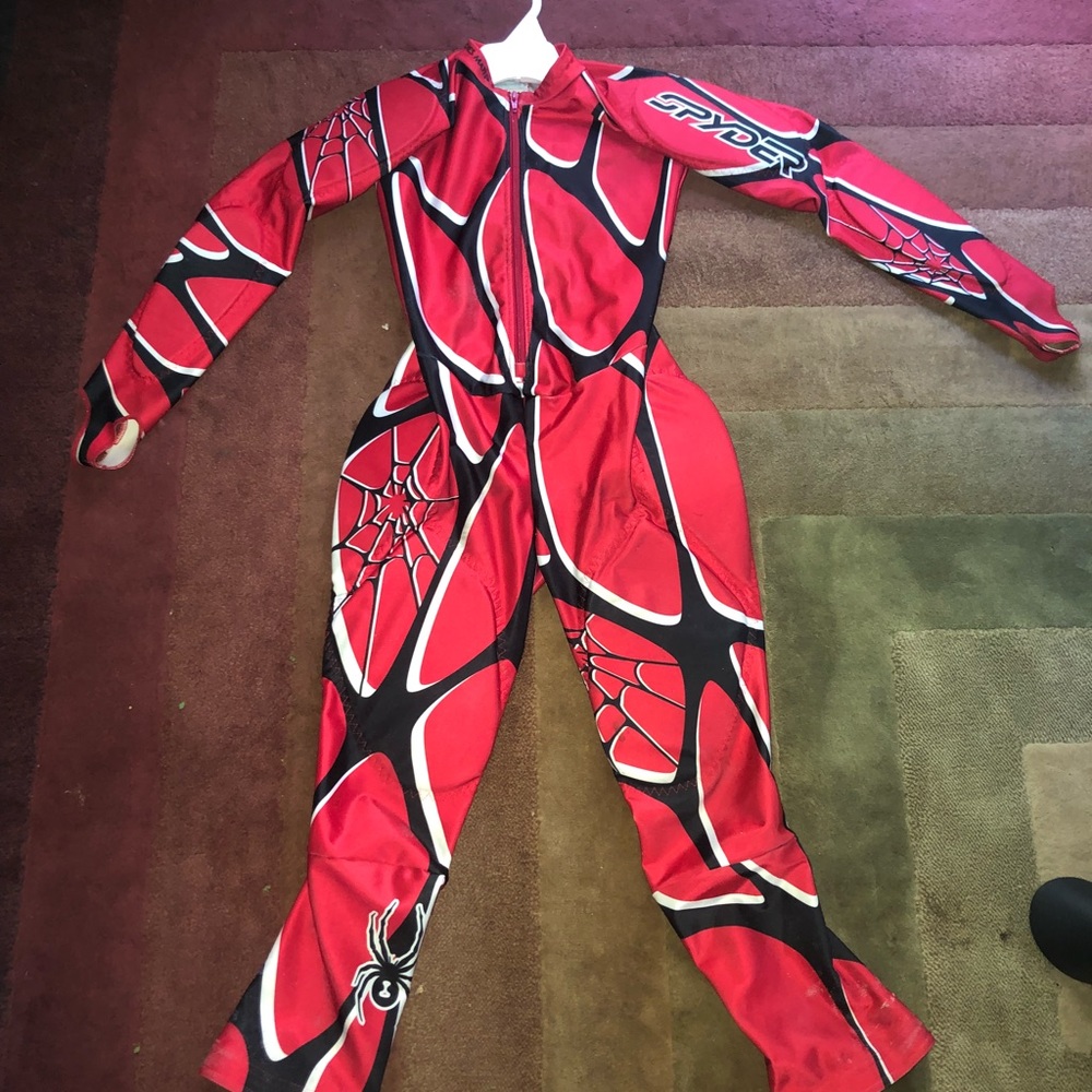 Spyder Boys GS suit size 10/12